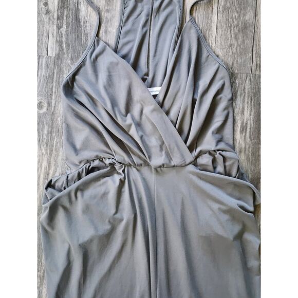 BCBGeneration Drape Pocket Jumpsuit Size M Green Sleeveless Stretchy Casual - Picture 3 of 8